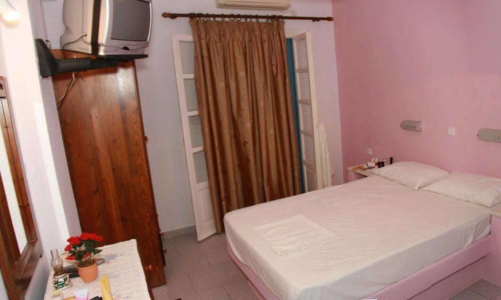 Asteras Hotel Antiparos Exterior photo